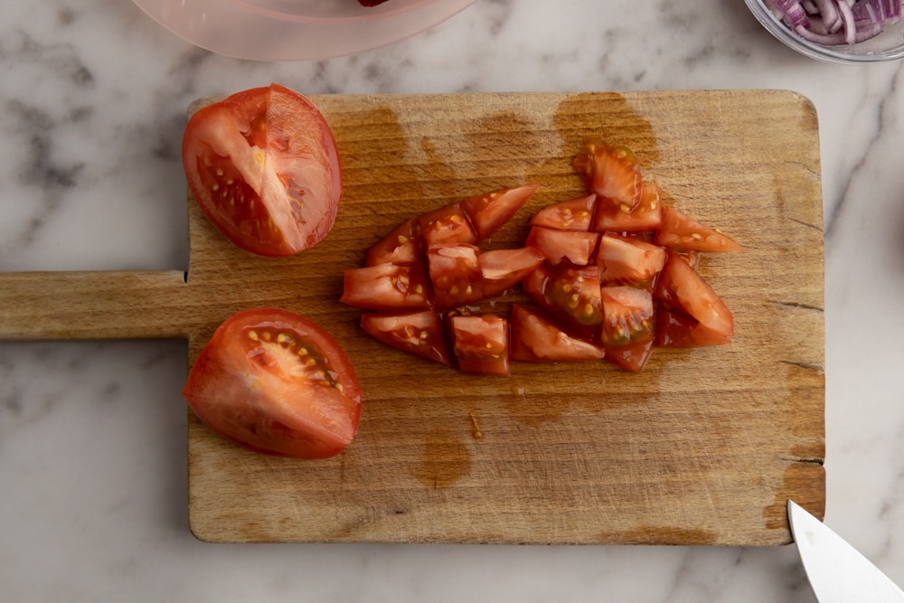 Cut tomato chunks