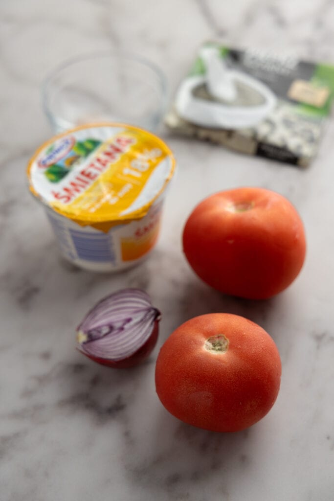 Prep for polish tomato salad