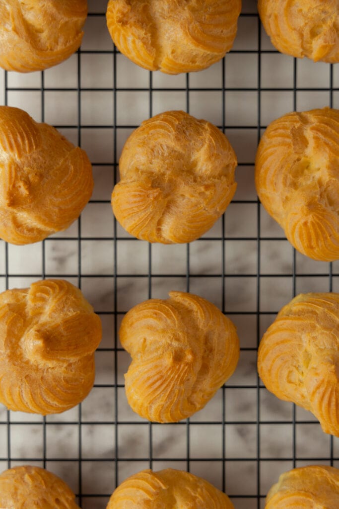 Cooling baked puffs