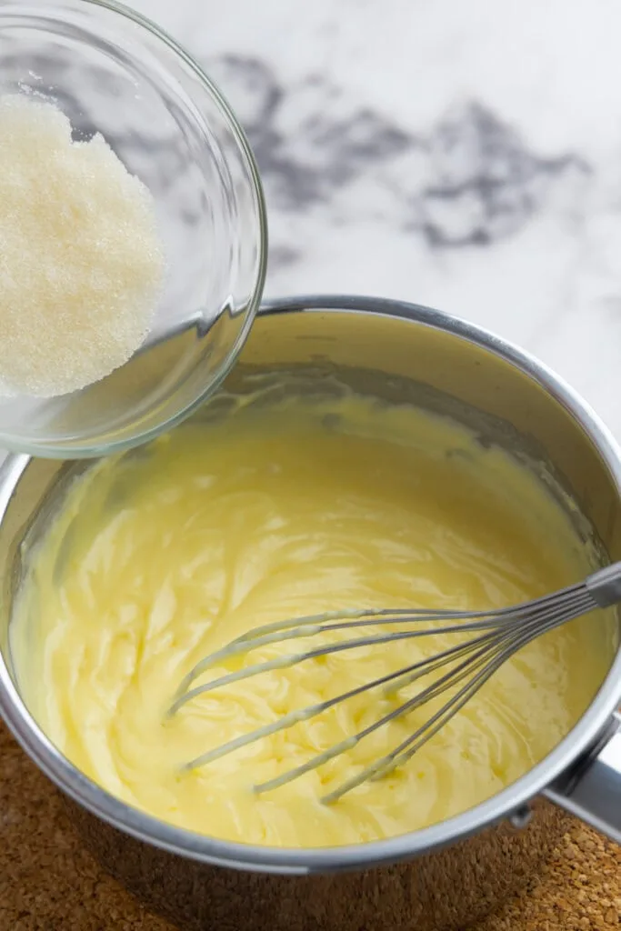 Adding bloomed gelatin