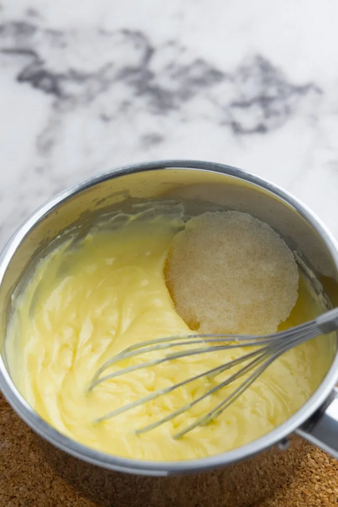 Adding bloomed gelatin