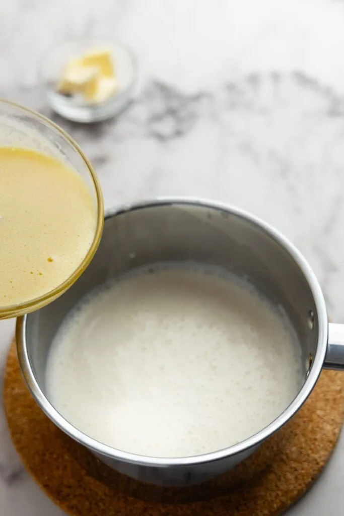 Pour the mixture into the pot