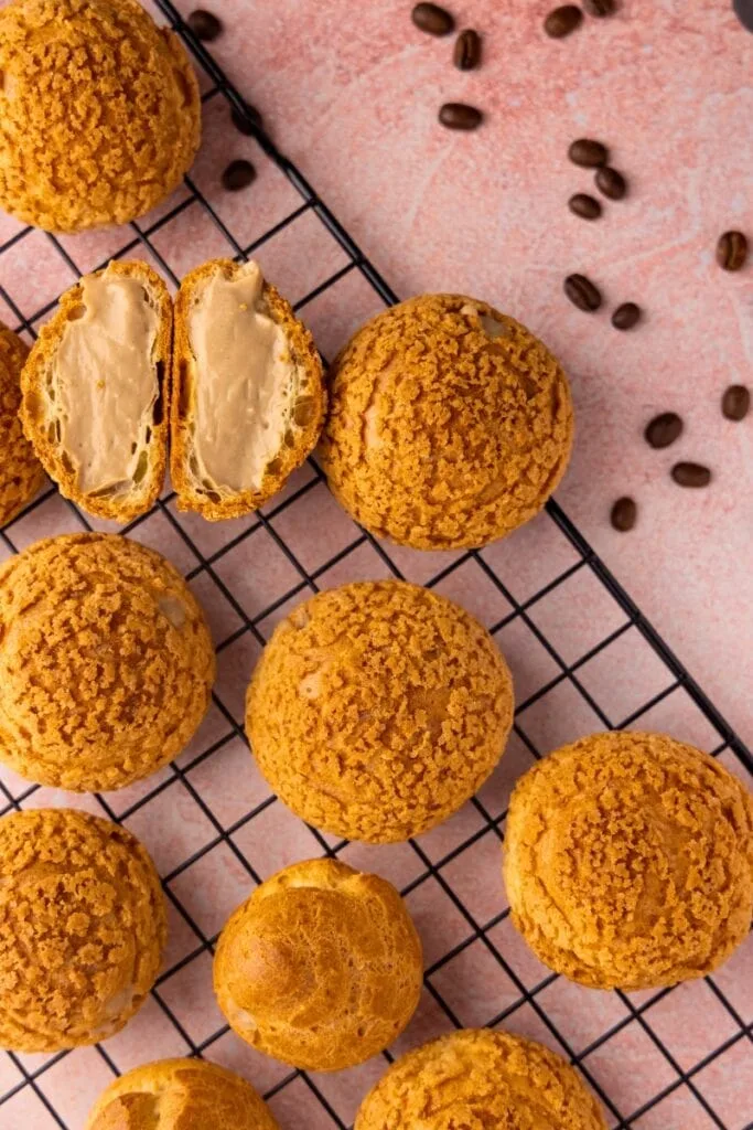 Cream puff with coffee pastry cream