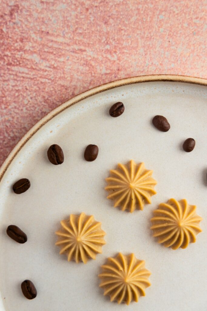 Decoratively piped coffee pastry cream