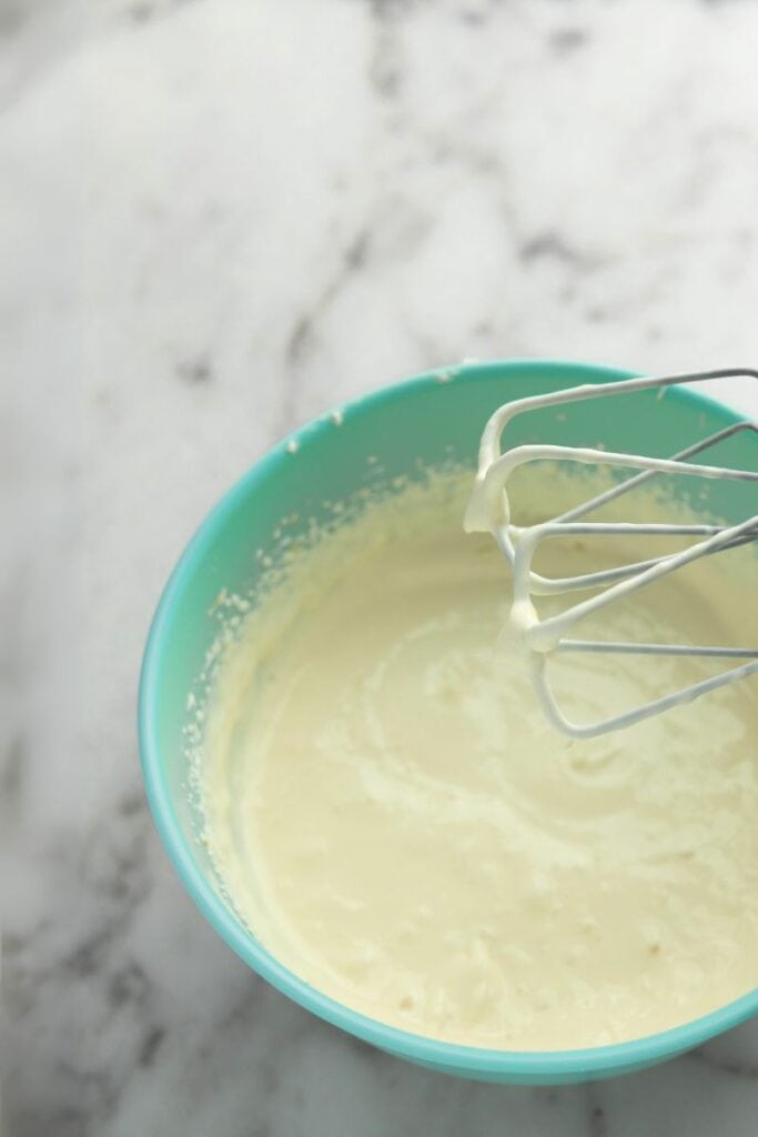 Whipping-the-egg-mixture-mascarpone-and-heavy-cream