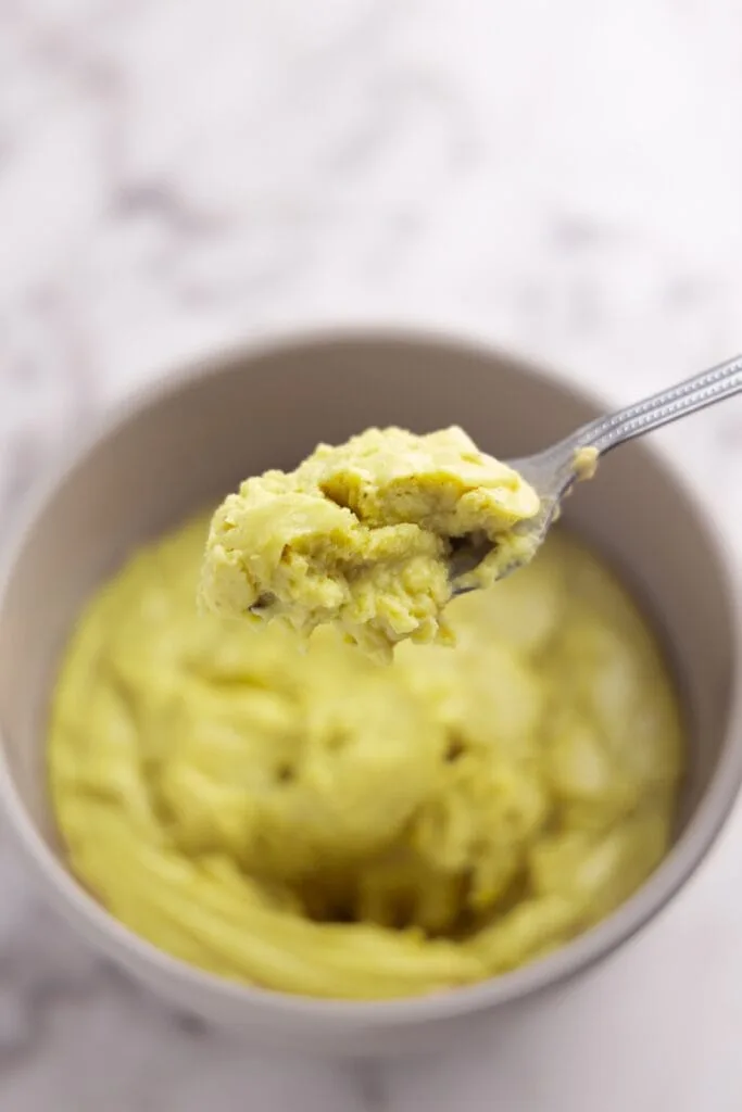 Chilled pistachio pastry cream