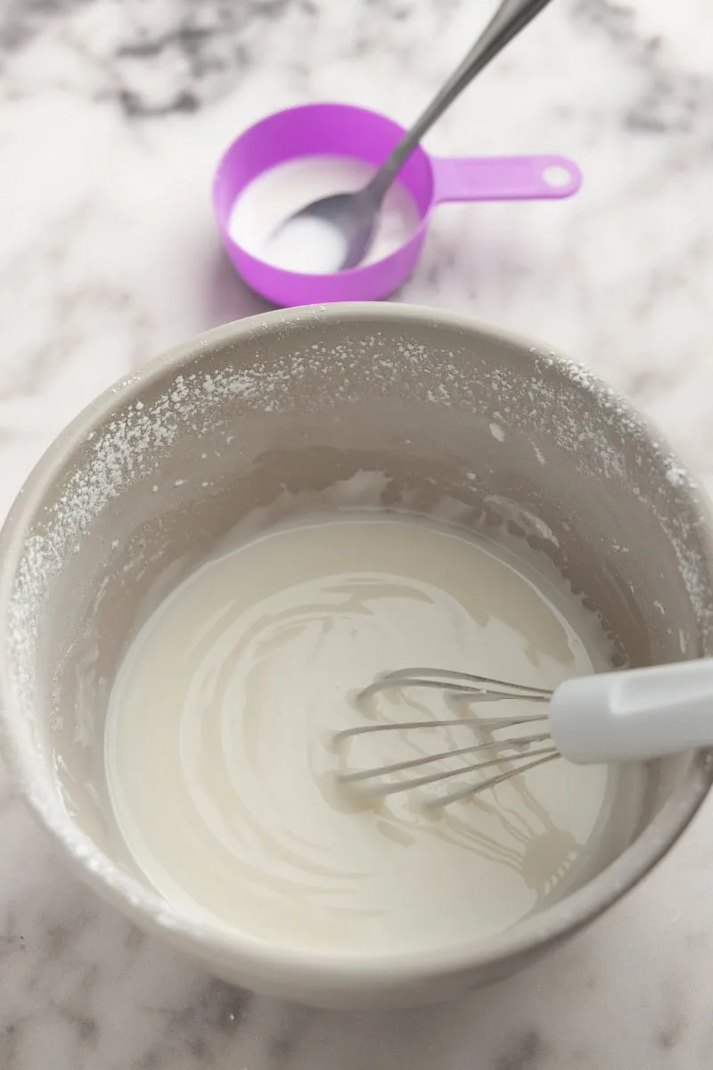 Mixed glaze for topping desserts