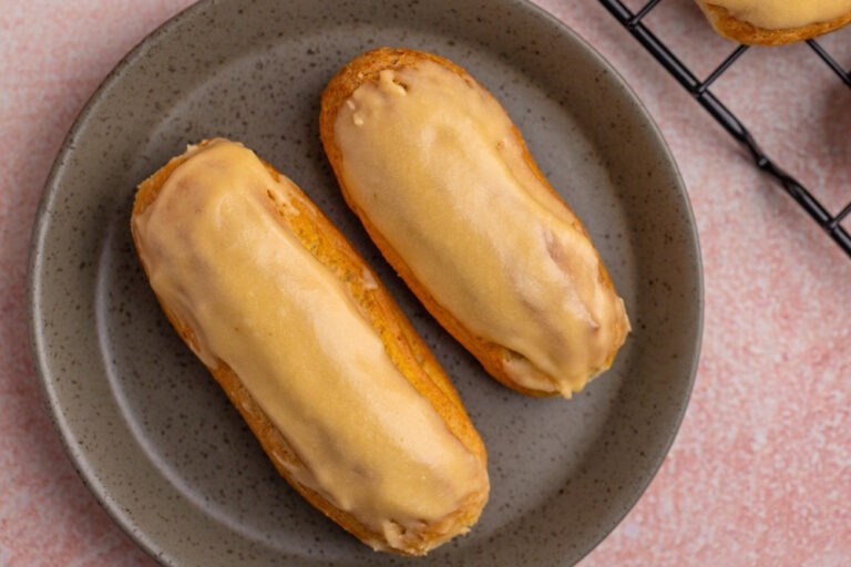 Pumpkin eclairs featured image