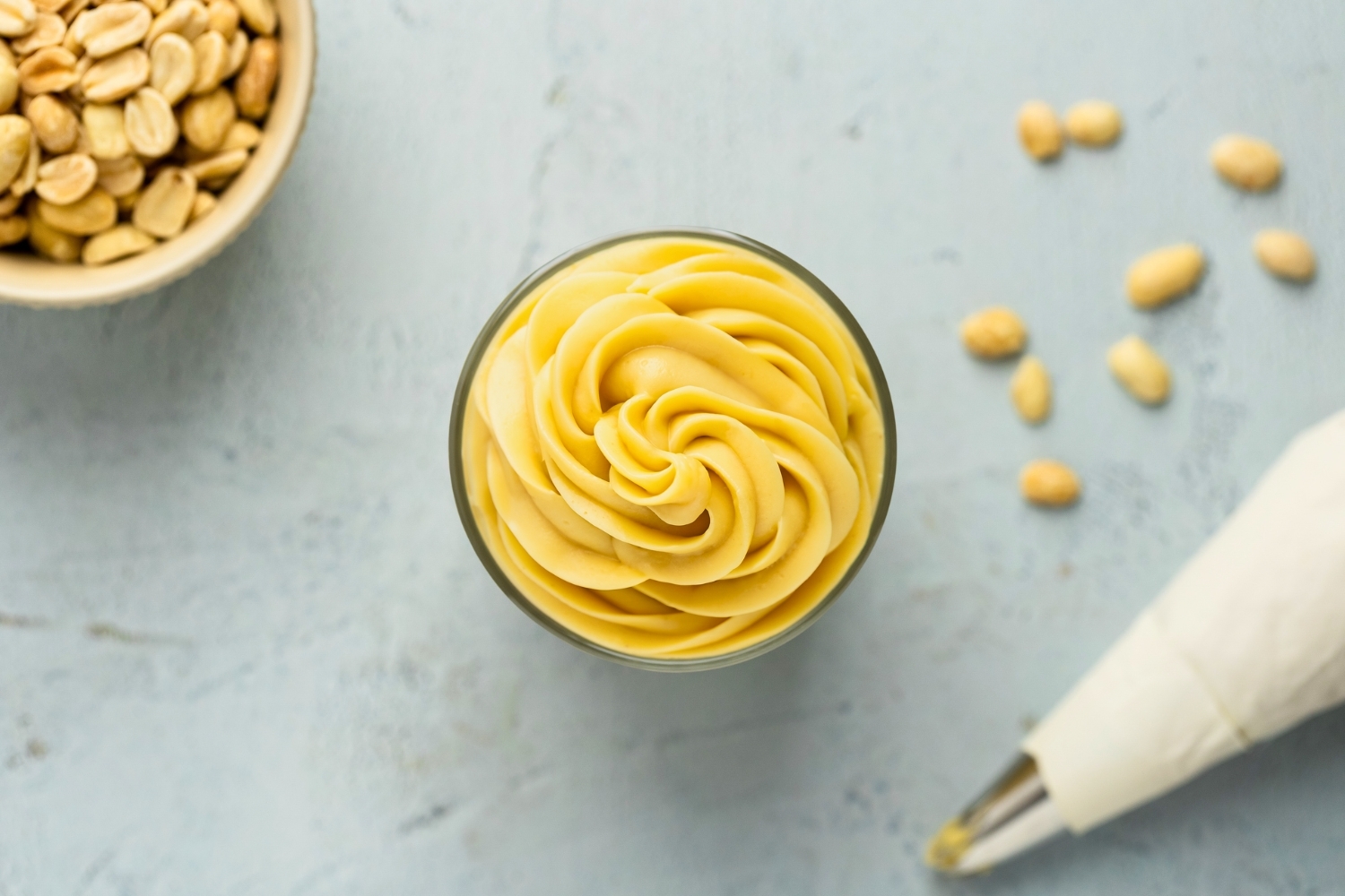 Sweet peanut butter pastry cream for filling