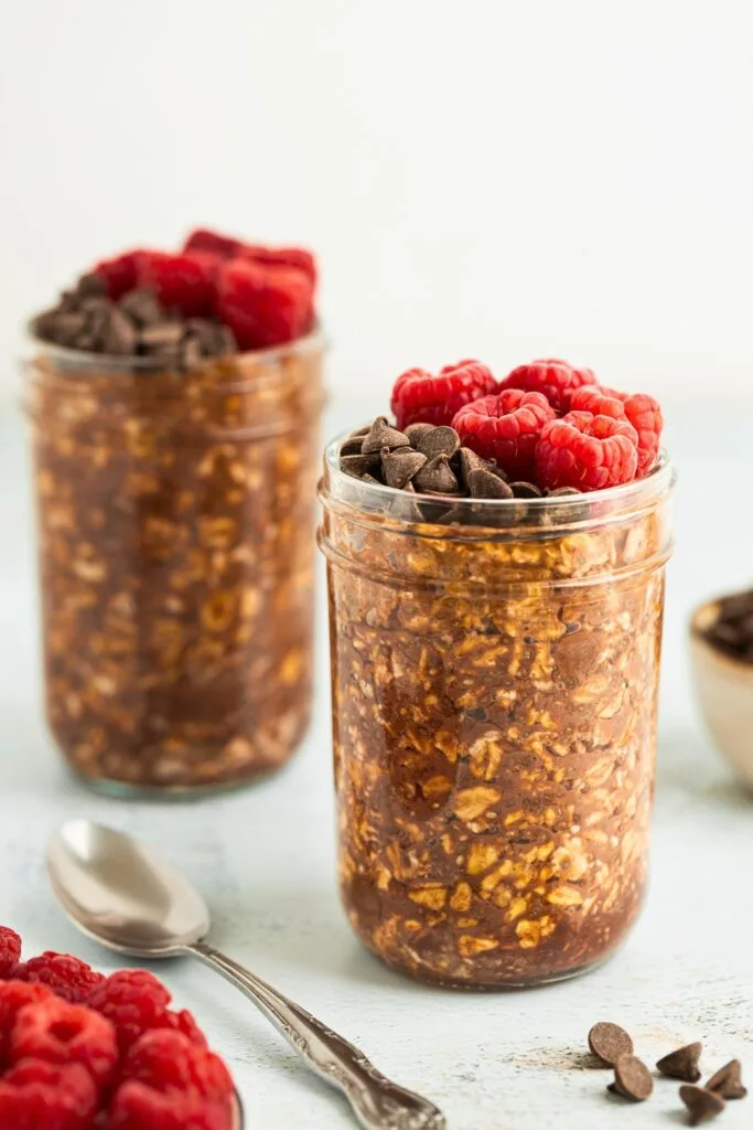 Sweet and protein rich chocolate overnight oats