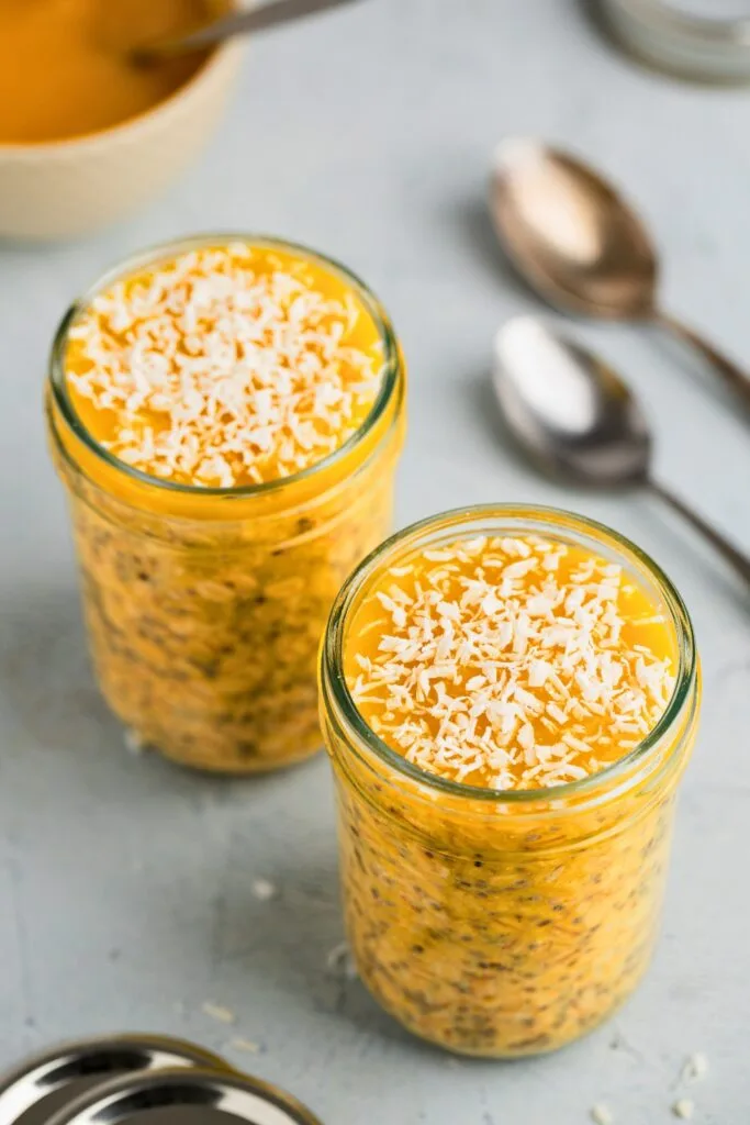 Mango overnight oats for two