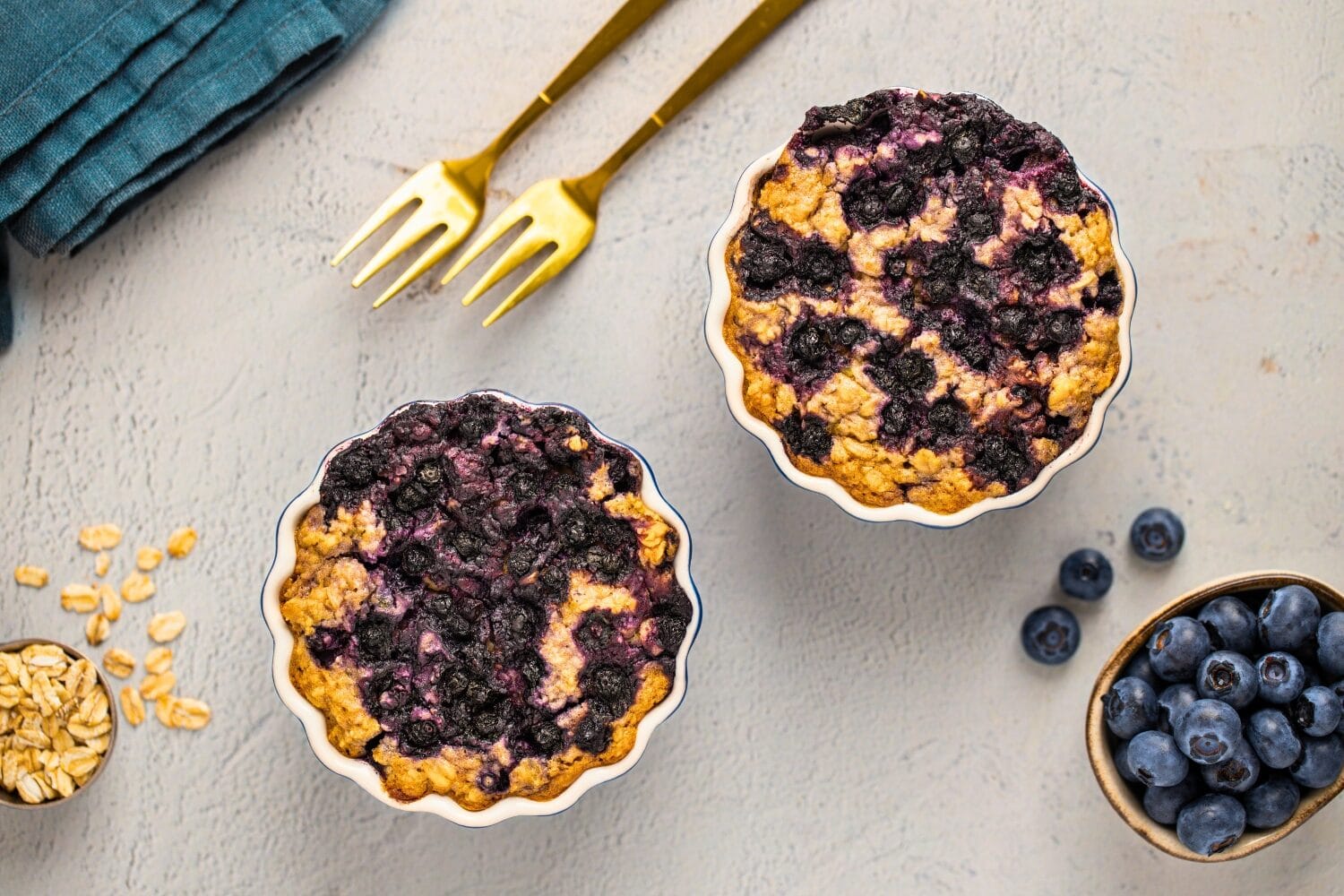 Oven baked blueberry oats