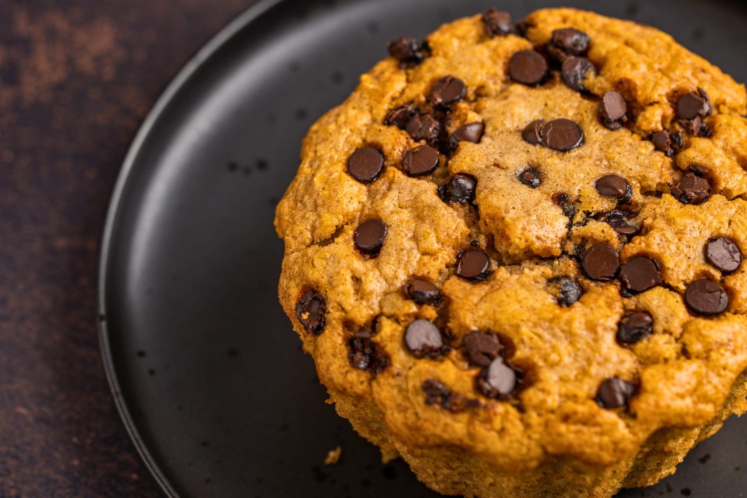 Quick baked oats finished with chocolate chips