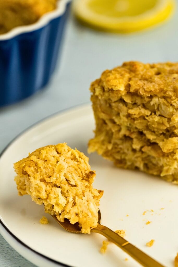 Freshly baked lemon oats