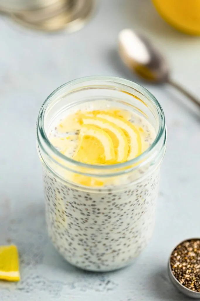 Light and citrusy lemon chia pudding