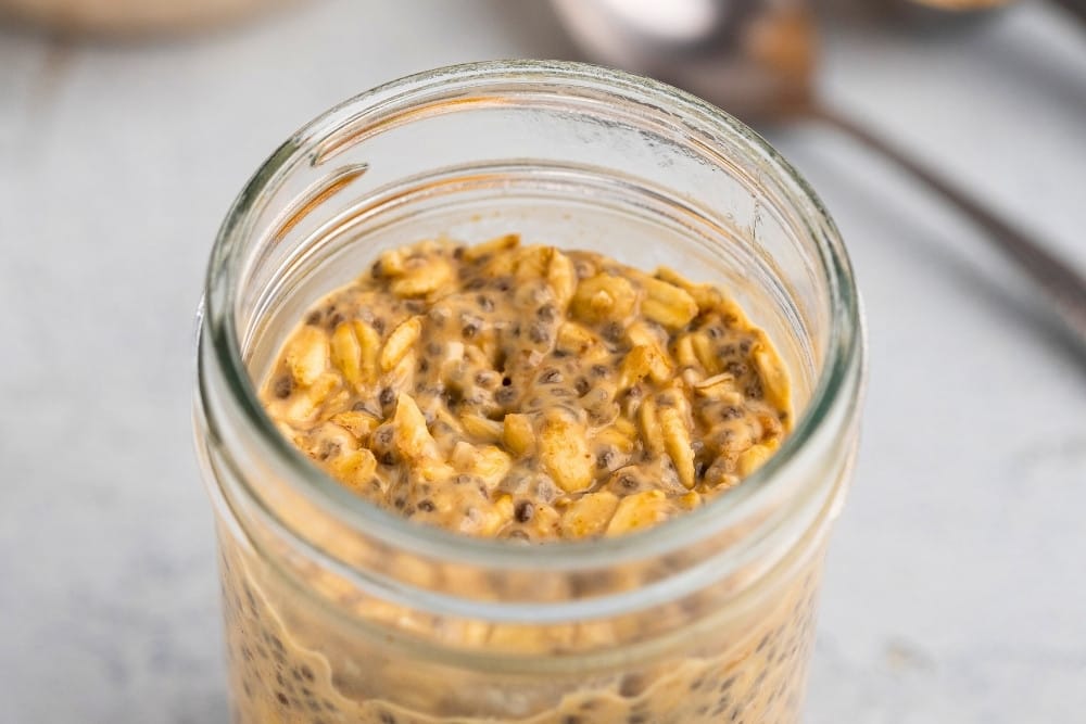 Pb2 overnight oats featured image