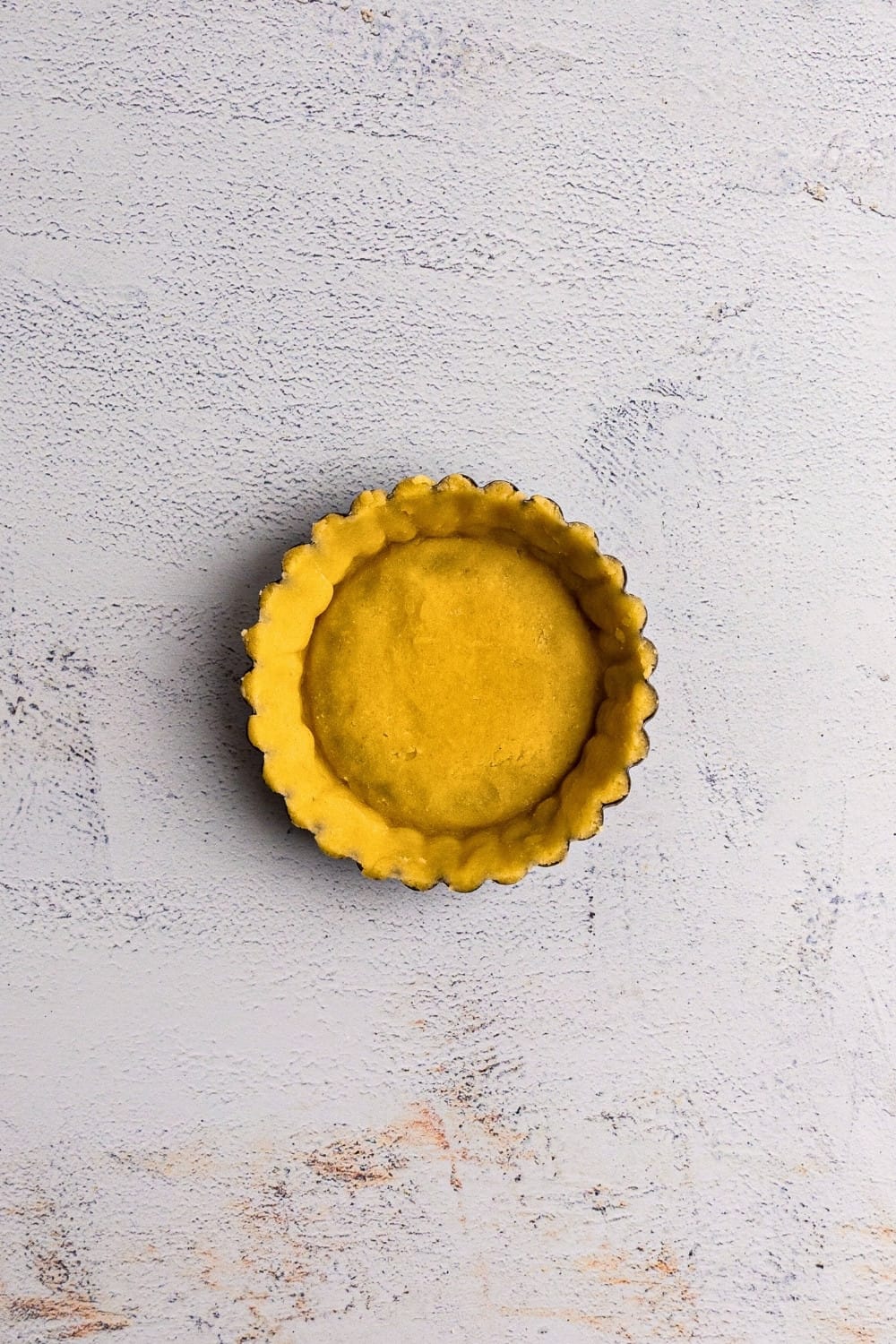 Tart dough leftovers in tartlet