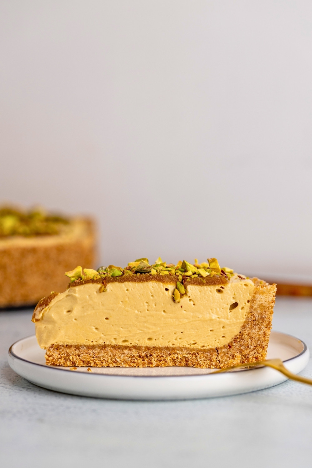 No bake pistachio cheesecake hero