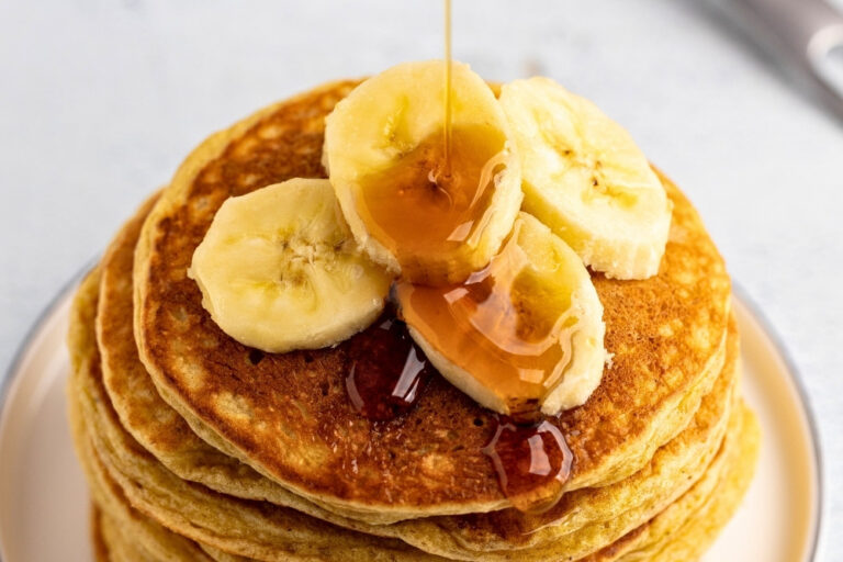 Cottage cheese oats pancakes featured image