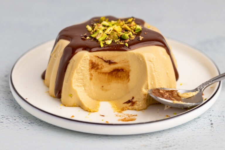 Pistachio panna cotta featured image
